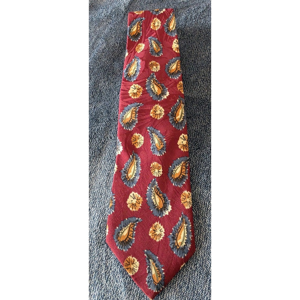 Stonehenge Silk Floral Tie‎ Red Classic Width Made in USA Mens Dress Necktie VTG